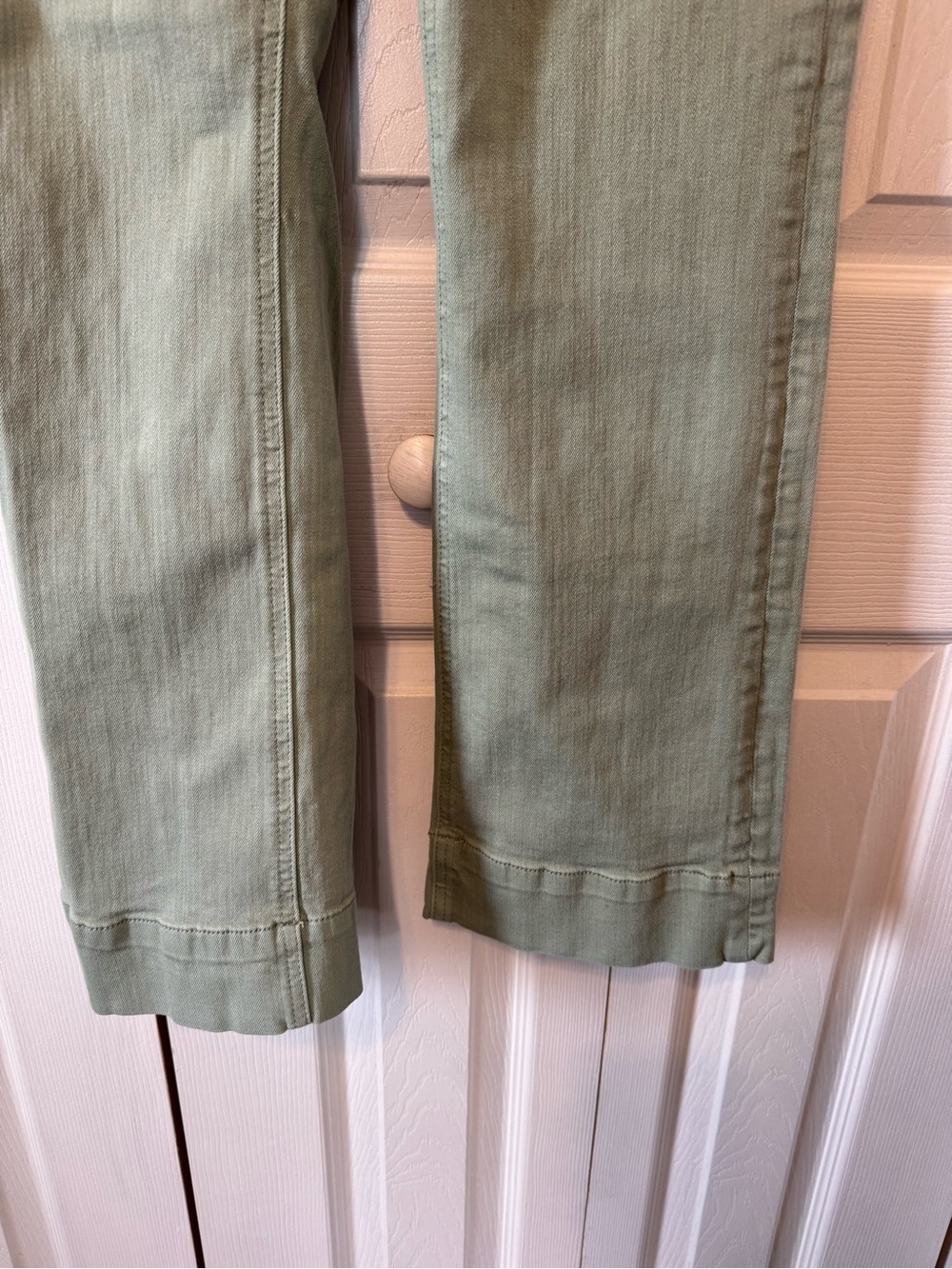 Pilcro and The LeatherPress Sage Green High-Rise Cropped Flare Pants Jeans Sz 27 - Picture 6 of 13